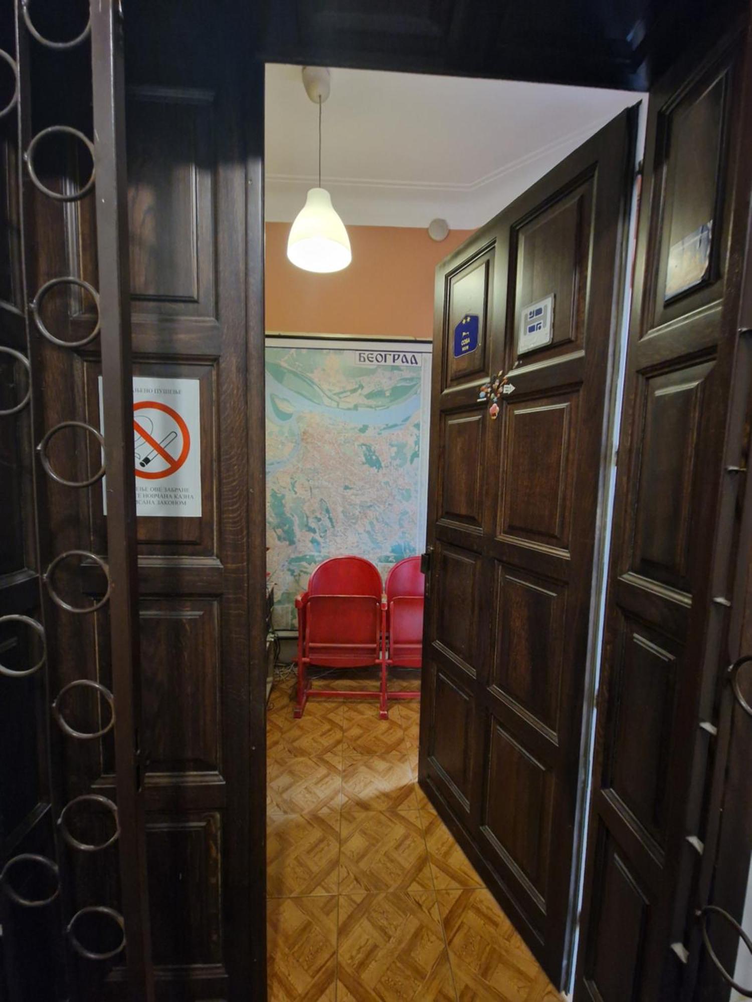 Hostelche Hostel Belgrad Exterior foto